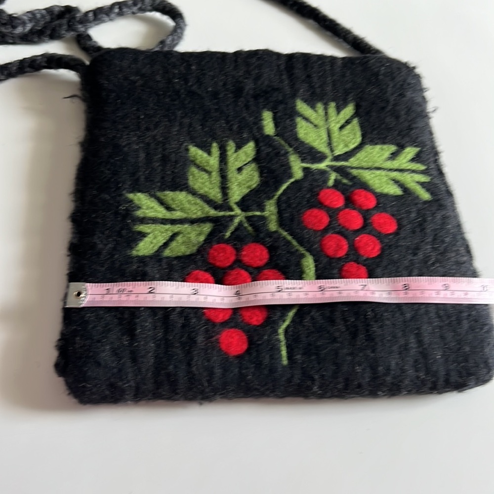 Felted wool messenger bag black - Picture 5 of 7